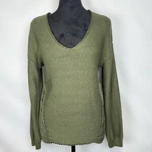 Cupcake Clothing Olive Green Sz Small Women's V-neck Sweater with Hip Detail